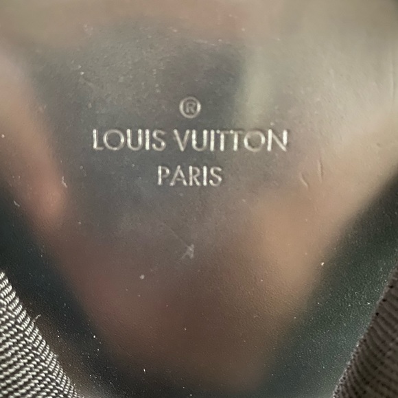 Louis Vuitton laptop/backpack bag.  Like new, rarely used. - Picture 6 of 8
